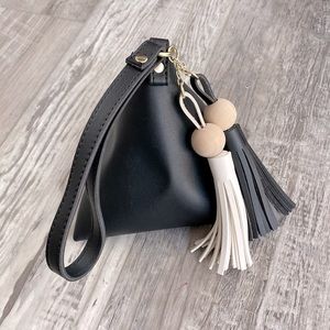 NEW w/ TAGS! 🎁 Boutique Purchase- Wristlet: Triangular Black Bag w/Gold Hardware